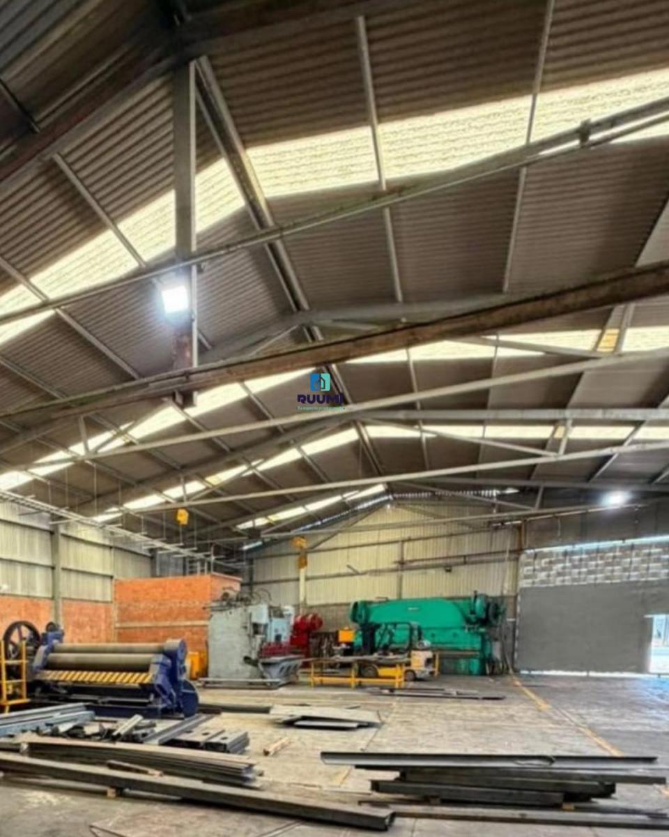 Nave industrial en renta sobre Tercer Anillo Norte, 2,500 m² techados