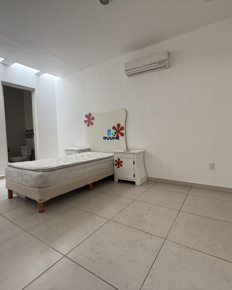 Casa en venta en San Telmo Norte, 3 recámaras con baño, jacuzzi y cocina con isla — foto 2