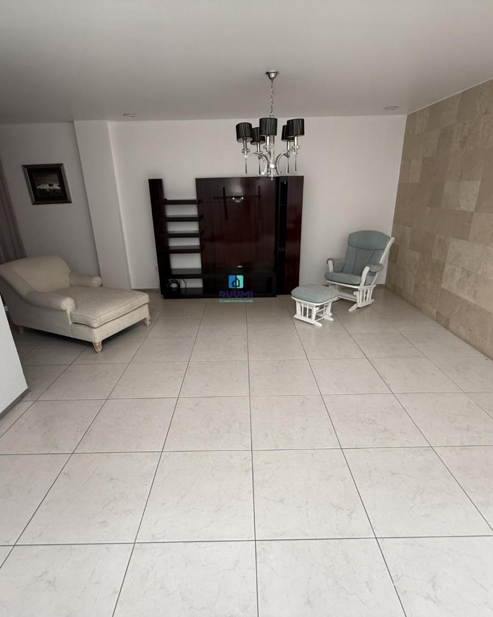 Casa en venta en San Telmo Norte, 3 recámaras con baño, jacuzzi y cocina con isla — foto 3