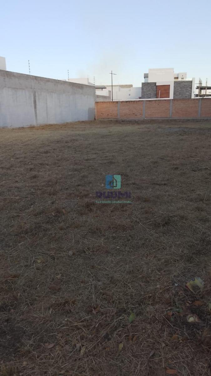 Terreno en venta en Misión del Campanario, 450 m² en zona exclusiva — foto 2